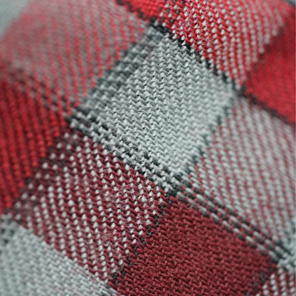 BASILDON COLLAR - TARTAN